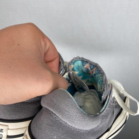 Converse | women ’s‎ Size 5 Blue Accent Color - Picture 5 of 6